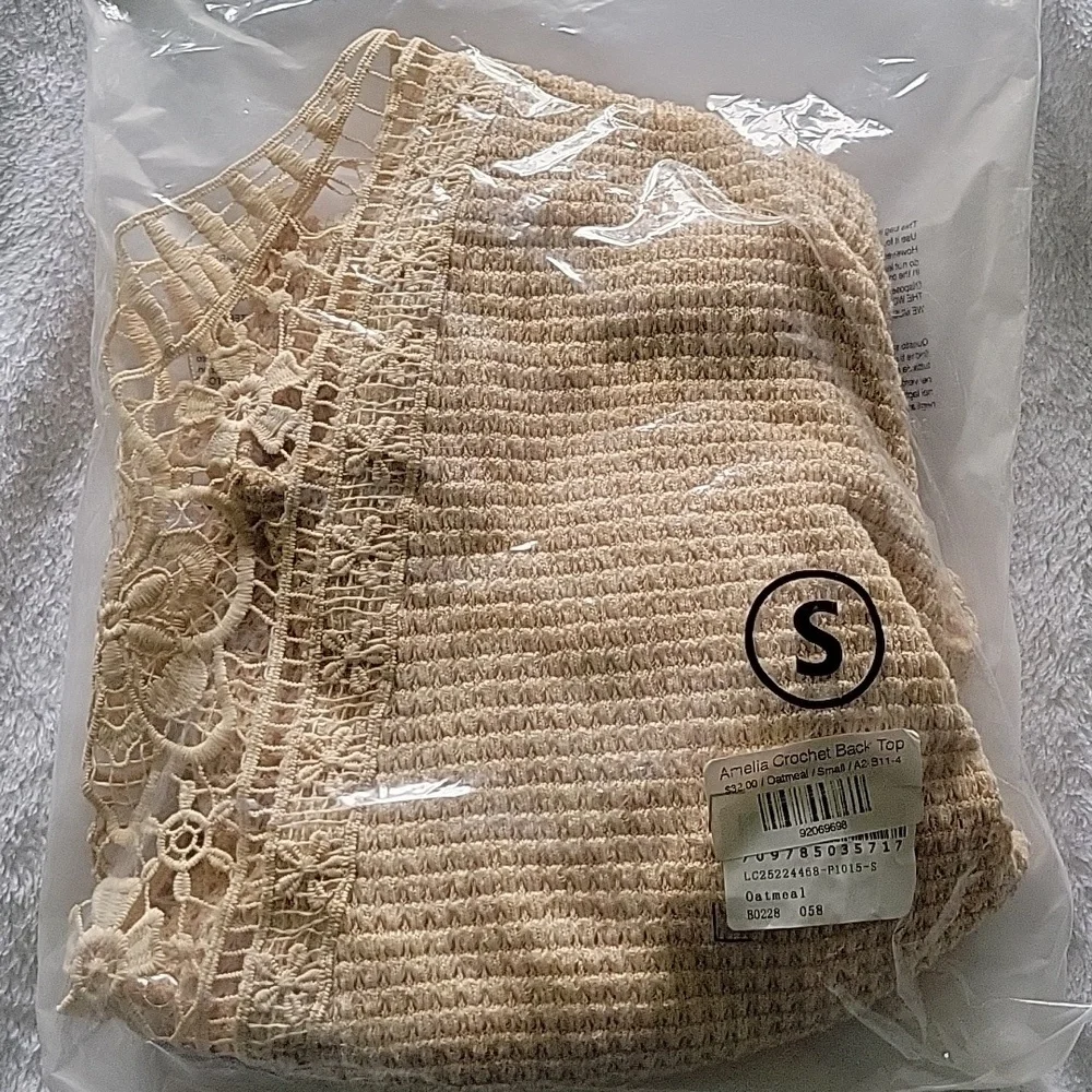 Brand new crochet back top - Picture 7 of 7